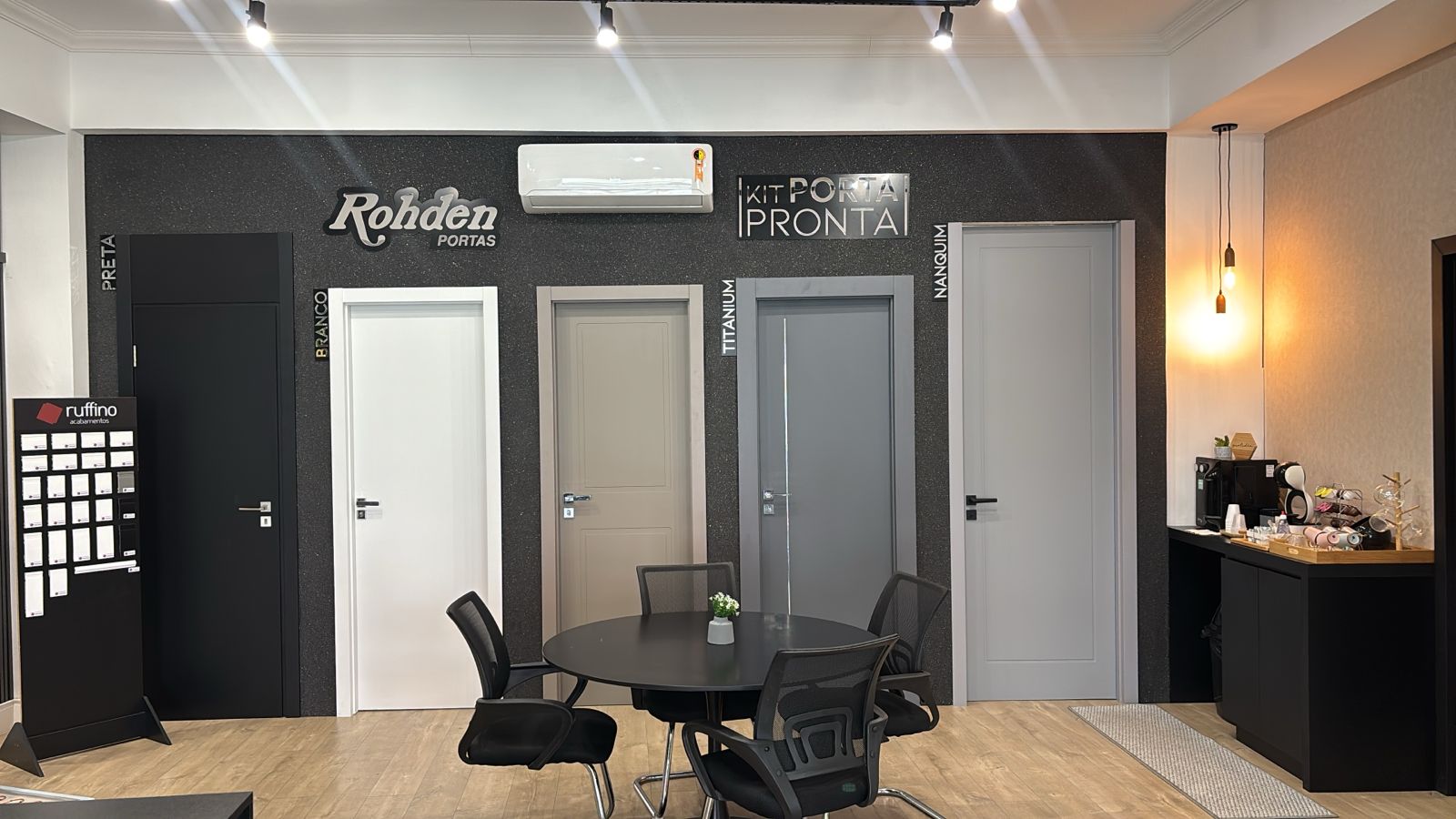 Kit Porta Pronta Rohden - Portas internas premium - Carpetes e Cia