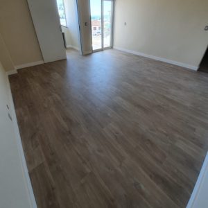 Quick Step / Smart - Carvalho natural Havana com marcas de serra 